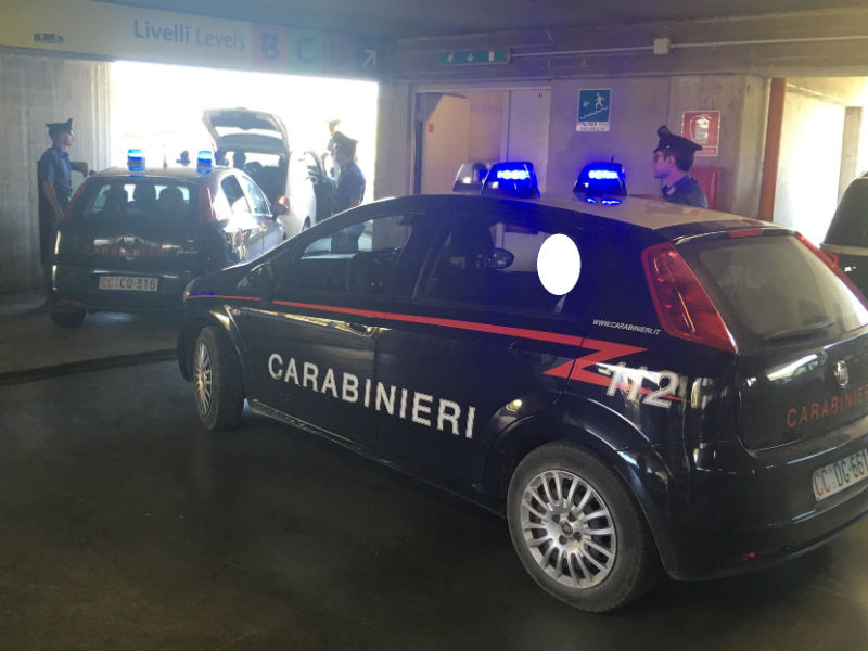 Inseguiti ad arrestati nel parcheggio dell'aeroporto di Falconara ... - Ancona Notizie