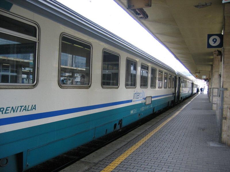 TarantOggi: Tutti i parlamentari del Pd pugliese al ministro Matteoli «Trenitalia, così non va»