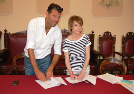 Maurizio Mangialardi e Paola Giorgi firmano la convenzione per la riforestazione