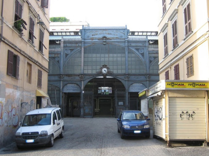 Il mercato delle Erbe, ad Ancona