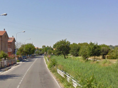 Il fosso di via Fornaci, a Marina di Montemarciano, prima della manutenzione idrica