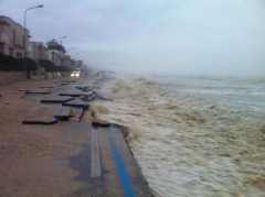 Il litorale di Montemarciano devastato dalle mareggiate del 6 febbraio 2'015