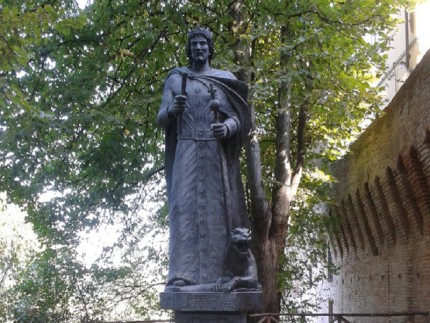 Statua di Federico II a Jesi