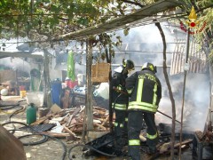 Incendio di un capanno a jesi