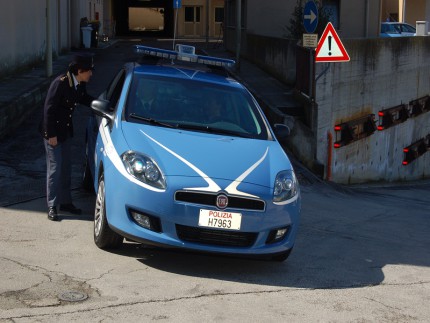 Volante della Polizia di Ancona