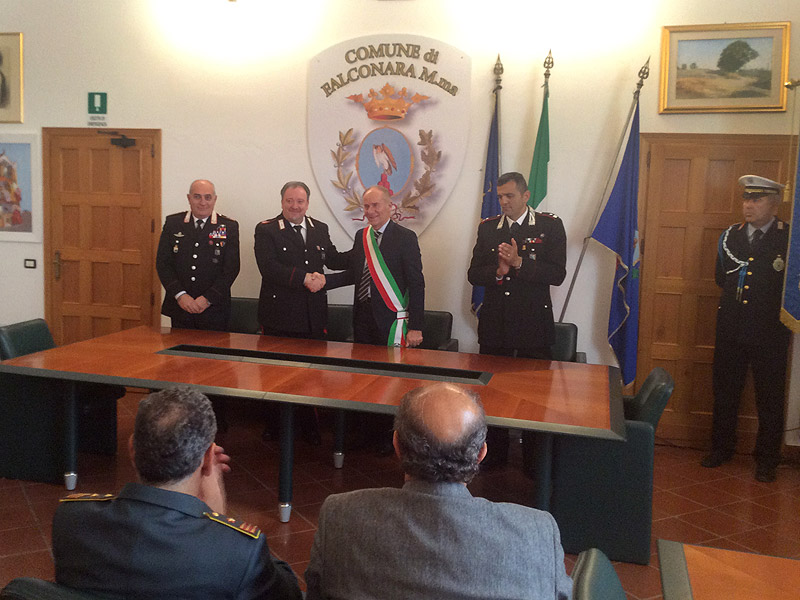 Le celebrazioni per il IV Novembre a Falconara con l'omaggio, per la giornata delle forze armate, all'appuntato dei Carabinieri Carlo Morresi
