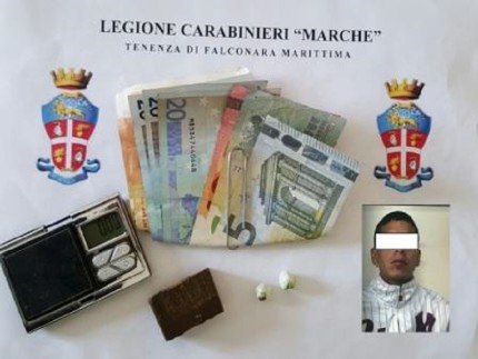 Arresto per spaccio di eroina