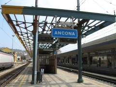 Stazione ferroviaria di Ancona