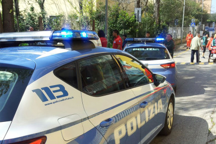 La Polizia di Ancona sul luogo dell'aggressione