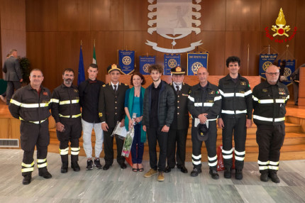 Borsa di studio dei Rotary Club di Roma per i figli degli operatori morti in servizio