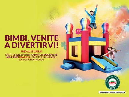 Divertiti con i gonfiabili al Centro Ipersimply Loreto