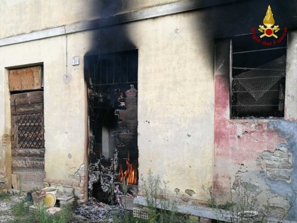 Incendio casolare a Cupramontana