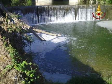 Schiuma nell'Esino