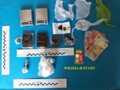 Arresto per spaccio di droga