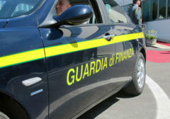 Guardia di Finanza, 117, fiamme gialle