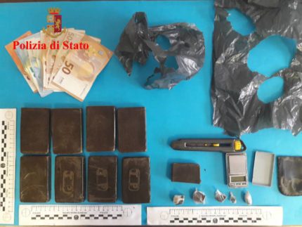 L'hashish sequestrato ad un uomo anconetano