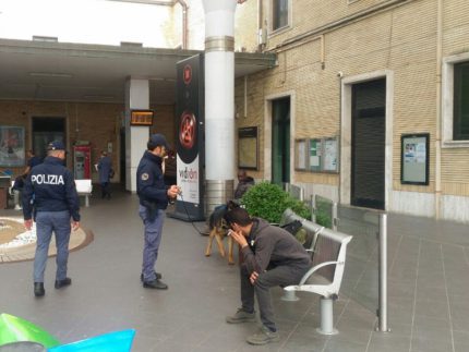 Controlli della Polizia in stazione