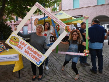 Iniziativa "Un panino, un vaccino"