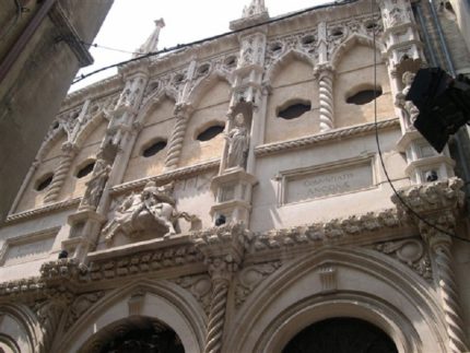 Loggia dei mercanti ad Ancona