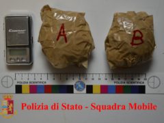 Doppio arresto per possesso di marijuana