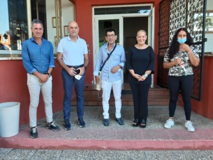 Visita del sindaco di Jesi Bacci al ristoratore vittima di razzismo