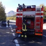 Auto in fiamme lungo la Statale 76