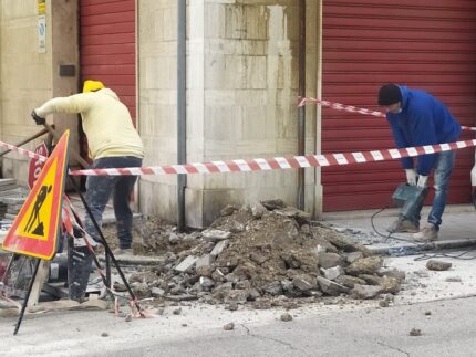 Lavori in via Bixio a Falconara