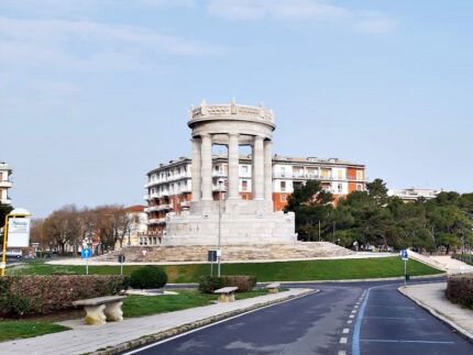 Monumento ai Caduti al Passetto