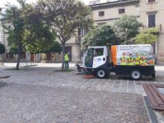 Spazzatrici in azione a Falconara