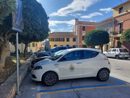Parcheggi in piazza Carducci a Falconara