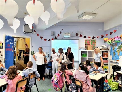 Valeria Mancinelli e Tiziana Borini alla scuola primaria di Pietralacroce