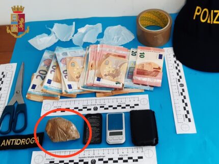 Arresto per spaccio di cocaina ad Ancona