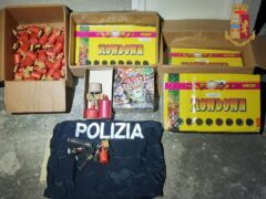 Bombe carta sequestrate ad Ancona