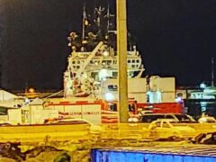 Nave Ocean Viking ormeggiata nel porto di Ancona