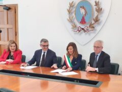 Firma del protocollo per la riqualificazione della caserma Saracini a Falconara