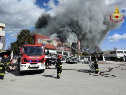 Incendio a San Biagio di Osimo
