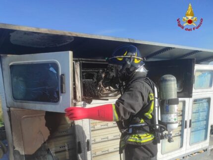 Incendio del quadro elettrico di un impianto fotovoltaico a Monsano