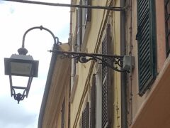 Lampione nel centro storico di Jesi