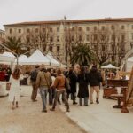 Mercatino "Curiosando" in piazza Cavour ad Ancona