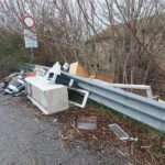 Rifiuti abbandonati a Falconara