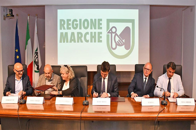 Alluvione Marche, firma donazione di oltre 800 mila euro ai Comuni da Confindustria e Sindacati