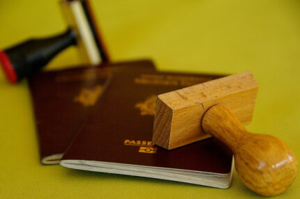 Documenti, passaporto, timbro