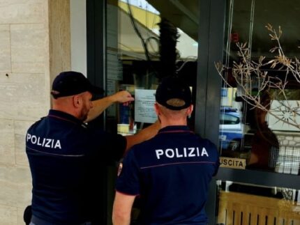 Locale chiuso dalla Polizia a Numana