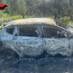 Automobile incendiata dalla banda dei bancomat