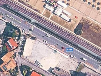 Parcheggio sulla Flaminia a Falconara