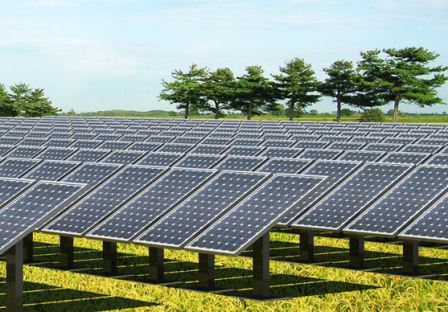 panneli fotovoltaici in campagna