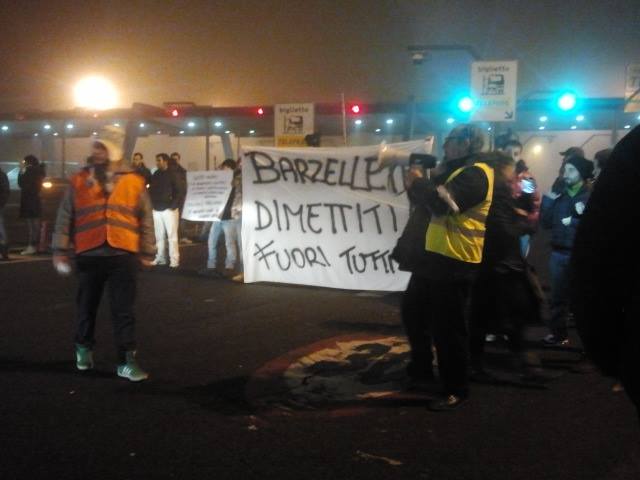 La protesta "dei forconi" al casello Ancona nord, 11 dicembre 2013