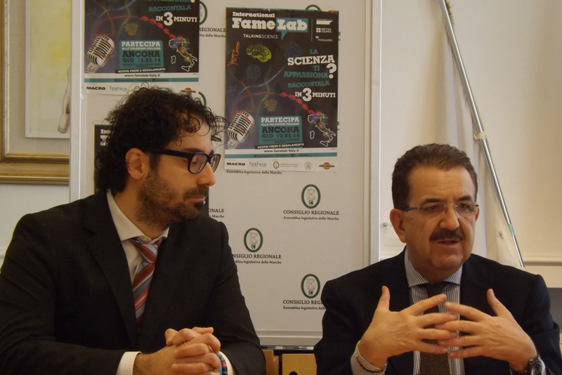 Presentazione di Famelab 2014 ad Ancona: Mattia Crivellini e Vittoriano Solazzi