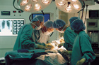 Equipe medica al lavoro